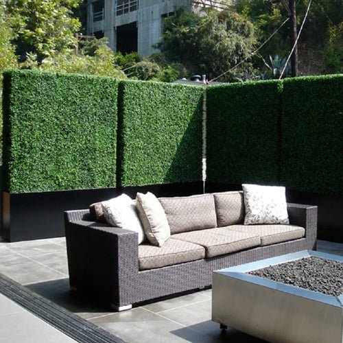 faux-boxwood-panel-756108